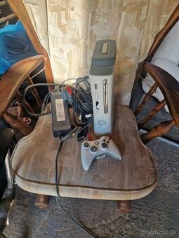 Predám x box 360