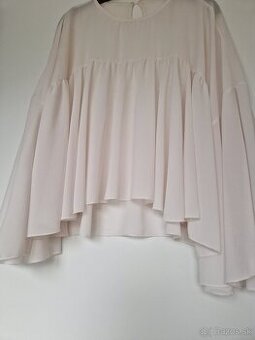 Volánová blúzka -M- nová               2+1zadarmo