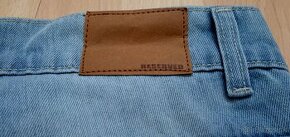 Nové značkové mäkké džínsy Reserved s elastanom, v. 34