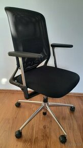 ergonomická kancelárska stolička VITRA Meda 2/XL - 1