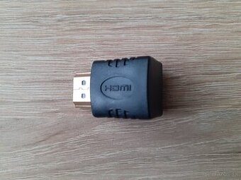 Adaptér HDMI uhlový