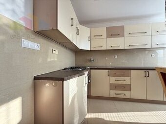 REZERVOVANÉ Predám 2,5 izbový byt s garážou Dubnica nad Váh