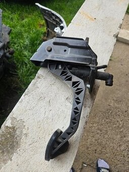 Plynový pedal