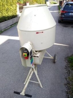 Stavebná miešačka - 1