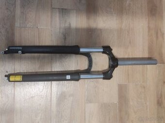 Odpružené vidlica 29"