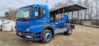 MERCEDES ATEGO 1518 hákový nosič kontajnerov