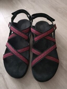 Sandále Hannah (veľ. 38)