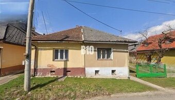 Rodinný dom s veľkým pozemkom o výmere 3271m2  na predaj