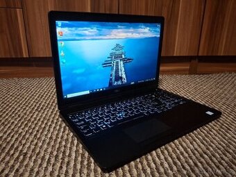 DELL Latitude 5580 s i5 ,FullHD, podsvietená klávesnica