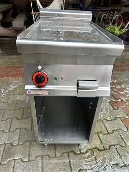 Elektricka grilovacia platňa