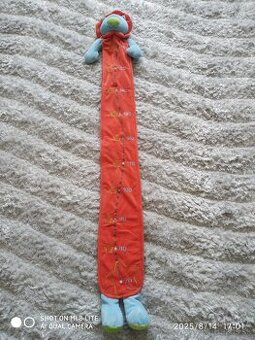 Detský centimeter na stenu