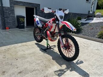 GasGas Ec300