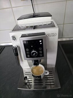 Kavovar Delonghi