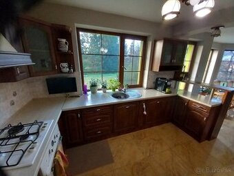 Predám kuchynskú linku aj so spotrebičmi. - 1