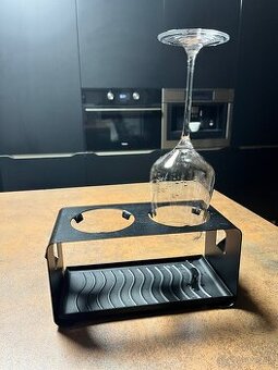 Odkvapkávač na fľaše a poháre Wenko