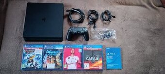 Ps4 slim s hrami