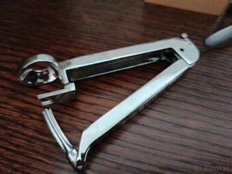 Retro odkôstkovávač čerešní / višní (kovový)