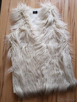 Kožušinová vesta F&F veľkosť M