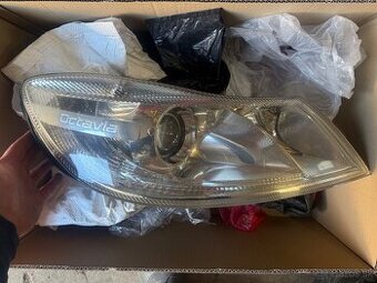 Predné pravé svetlo OCTAVIA