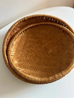 2 ks staré ratanové misky