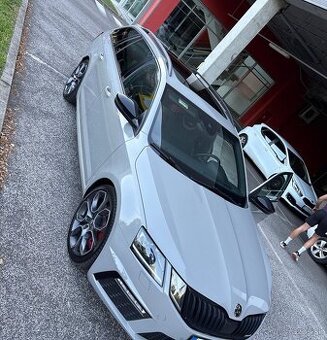 Škoda Octavia Combi RS 245