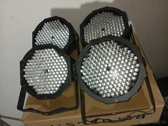 LED par svetlá 3+1 za 40€