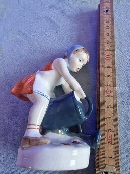 Zberateľská figúrka Royal Dux Bohemia – Dievčatko s husou