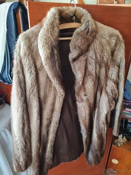Predám pravé kožuchy vyrobené z pravej norky, z líšky.....