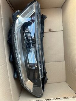 VW PASSAT B8 FULL LED svetla s vyrezavaním
