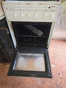 Plynový sporák s elektrickou rúrou Mora