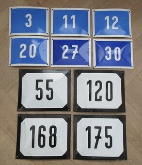 staré smaltované tabuľky na chalupu