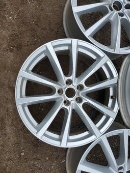 sada originálních alu kol Volkswagen 5x112
