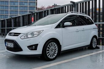 Ford Grand C-Max 2.0 TDCi TITANIUM (7-míst)