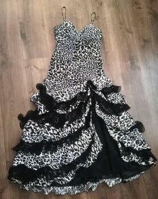 Extravagantné dlhé maxi leopard tigrované šaty rozparok