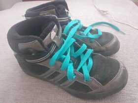 Detské tenisky Adidas, veľkosť 32