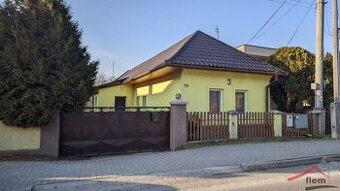 Dom na predaj Nová Ves nad Žitavou, pozemok 1458m2