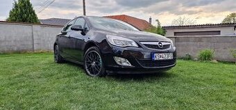 Opel Astra J