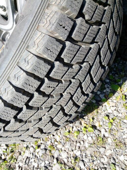 Disky Suzuki Jimny 15x5.5JJ ET5+pneumatiky Dunlop Grandtrek