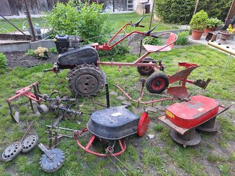 Malotraktor MF70 Moufild