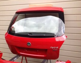 Škoda fabia 2 kufrové dvere kufor combi