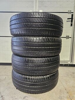 Letné Pneu Michelin Agilis3 215/70 R15 C