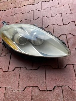 Práve predné svetlo Fiat Bravo 2