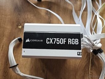 Corsair CX750F RGB + 12VHPWR kábel