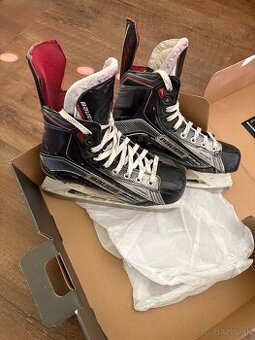Na predaj: Hokejové korčule Bauer Vapor X900 – veľkosť 42