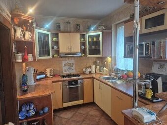 Kuchynská linka a jedálenský set