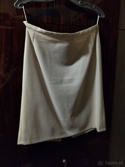 Kostým s krátkym rukávom