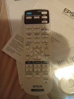 EPSON EB-X41 + Sťahovacie plátno 210cm x210 cm