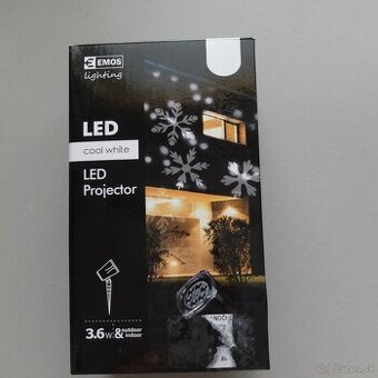 LED projektor EMOS vločky