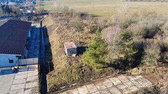 Na predaj stavebný pozemok pre halu - 1