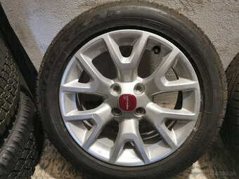 NOVÁ SADA - Fiat Panda - originál 15" alu disky s pneu